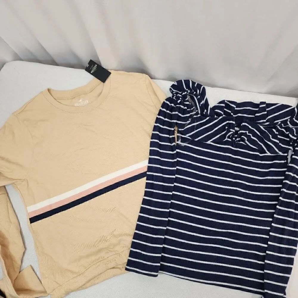 Hollister and Aeropostle Size Small Lot of 2 Women's Top Long-Sleeve Casual T-sh
